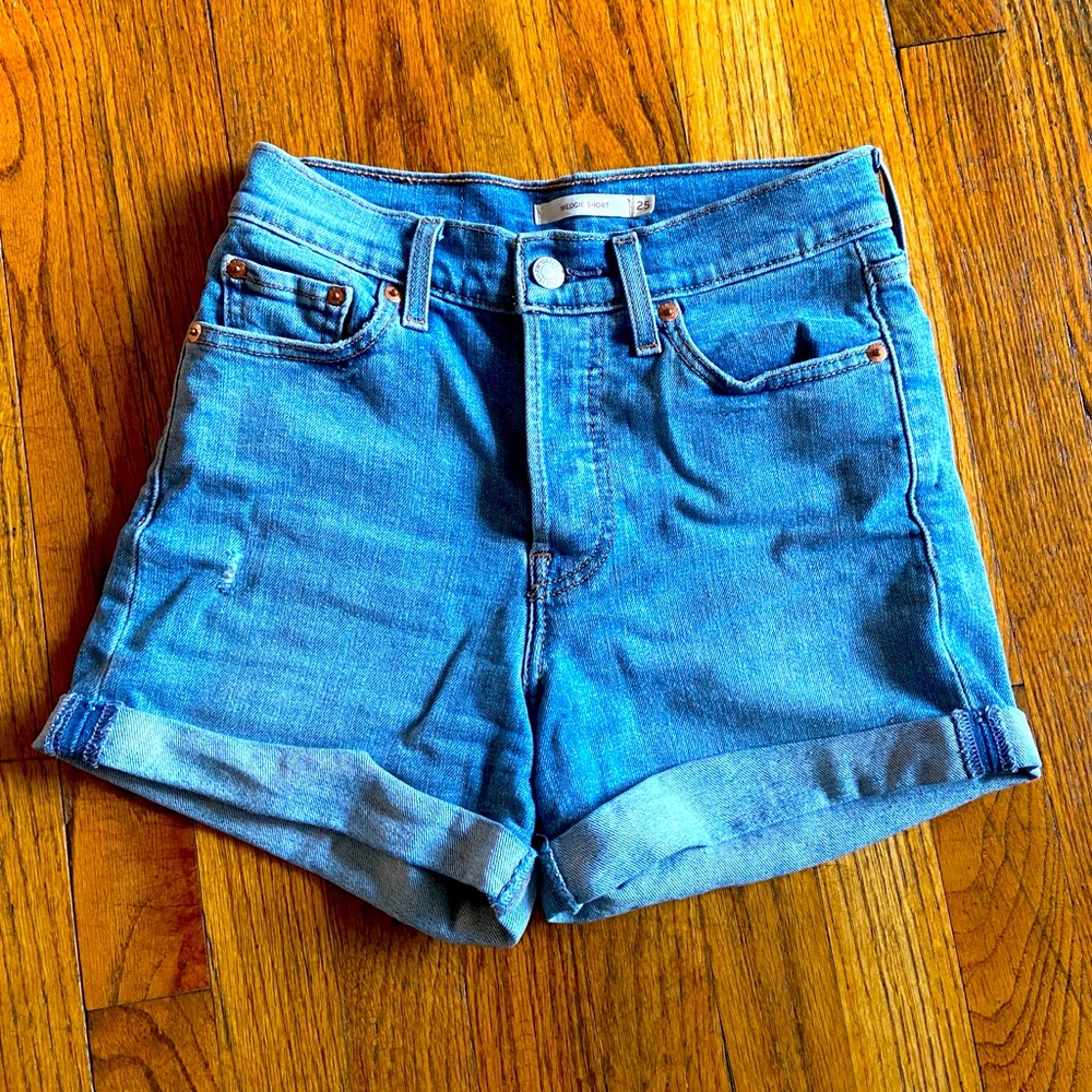SOLD Levi’s Stretchy Denim Wedgie Shorts